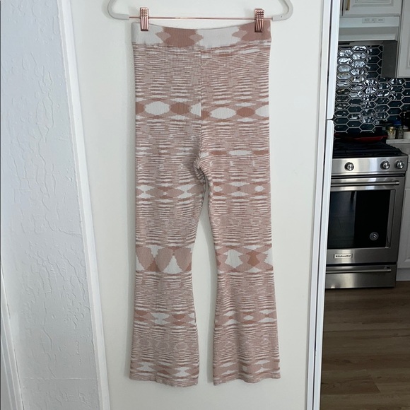 Miss Love Stylish Patterned leggings Pants with flare legs | S/M - Picture 1 of 9